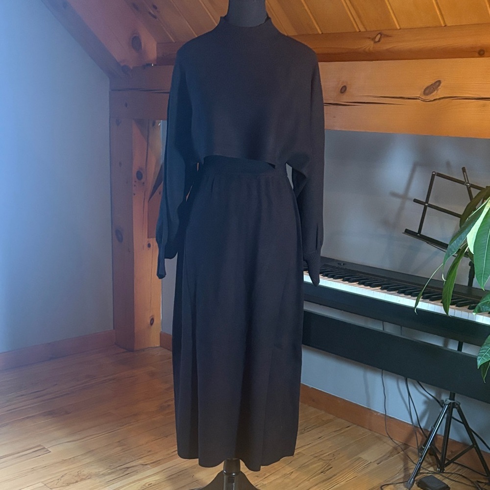 Knit set with skirt
